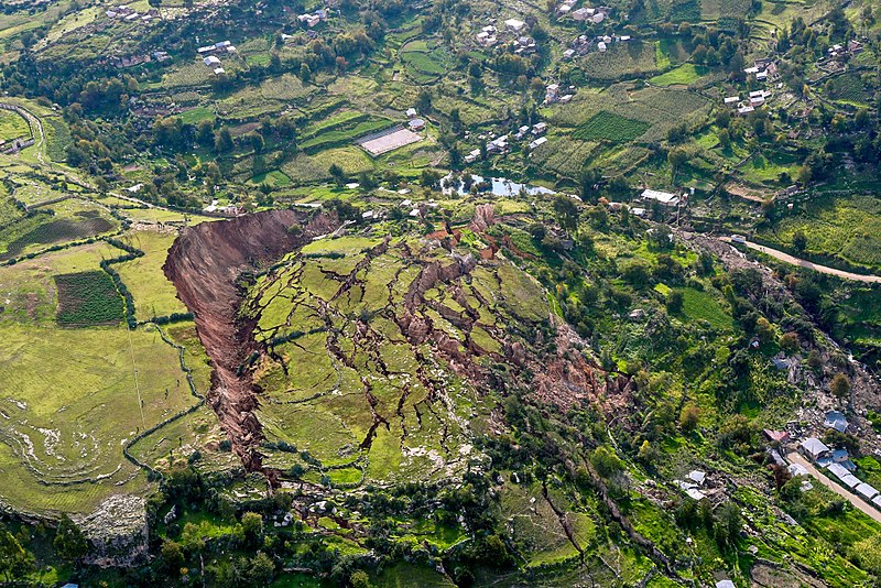 800px-landslide_in_cusco_peru_-_2018.jpg